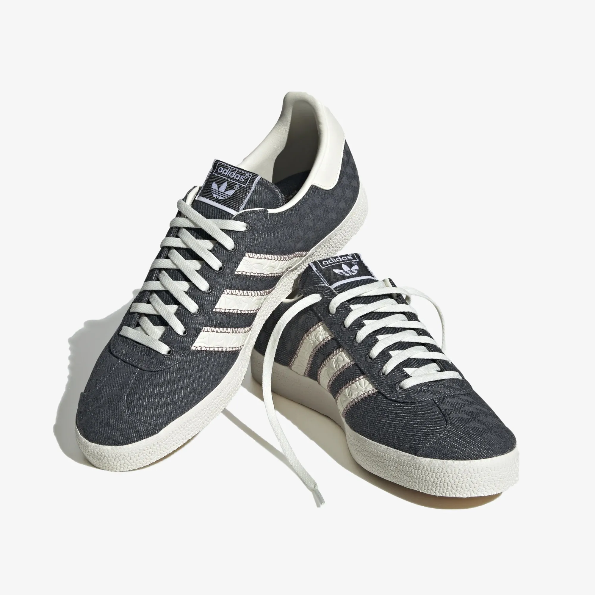 Adidas Originals | GAZELLE  { DARK SLATE/OFF WHITE/CORE BLACK