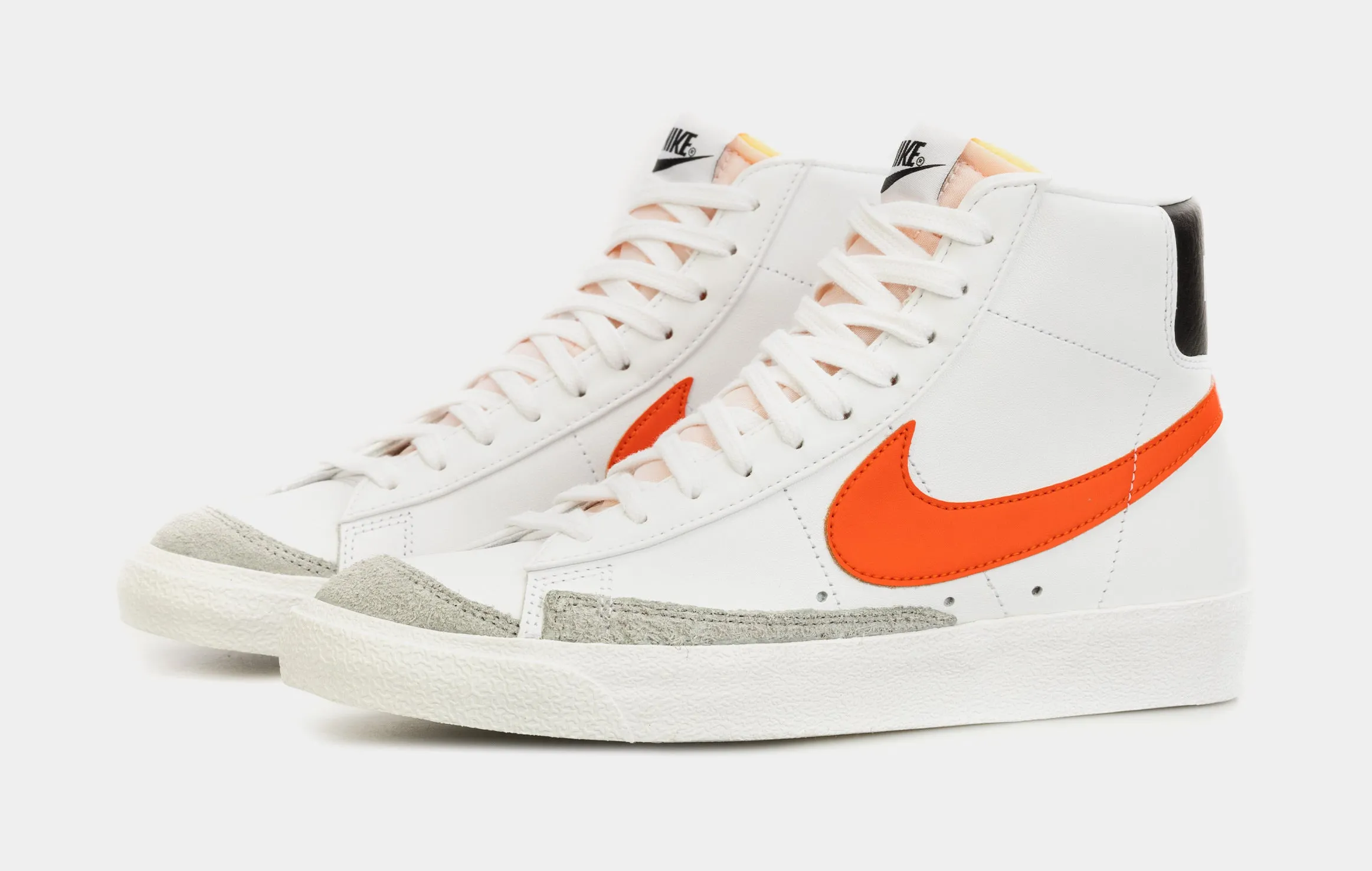 Blazer Mid '77 Vintage Mens Lifestyle Shoes (White/Orange)