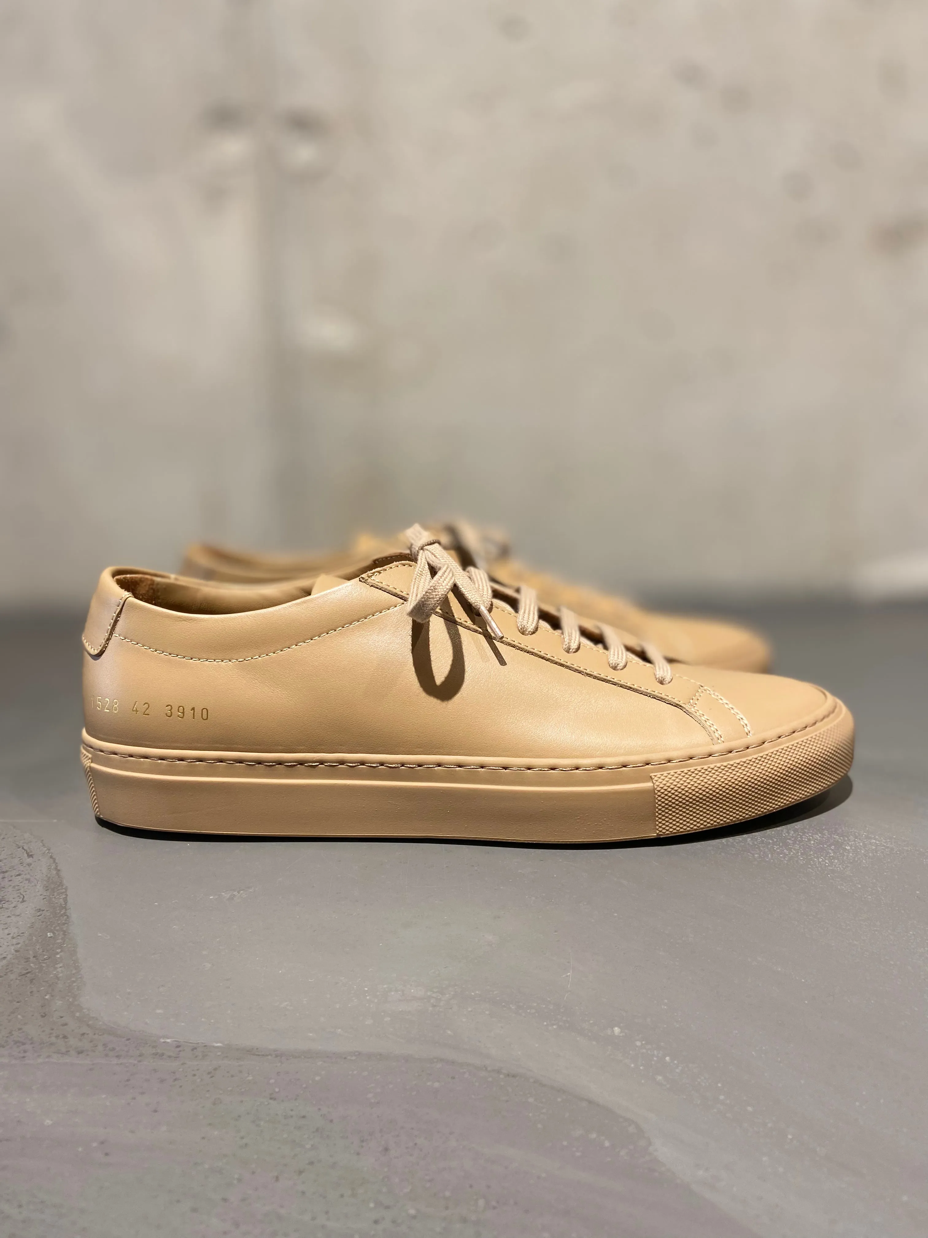 COMMON PROJECTS 1528 ORIGINAL ACHILLES LOW CLAY