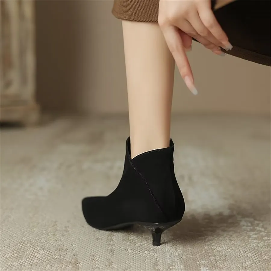 Elegant Cow Leather Pointed Toe Zipper Boots