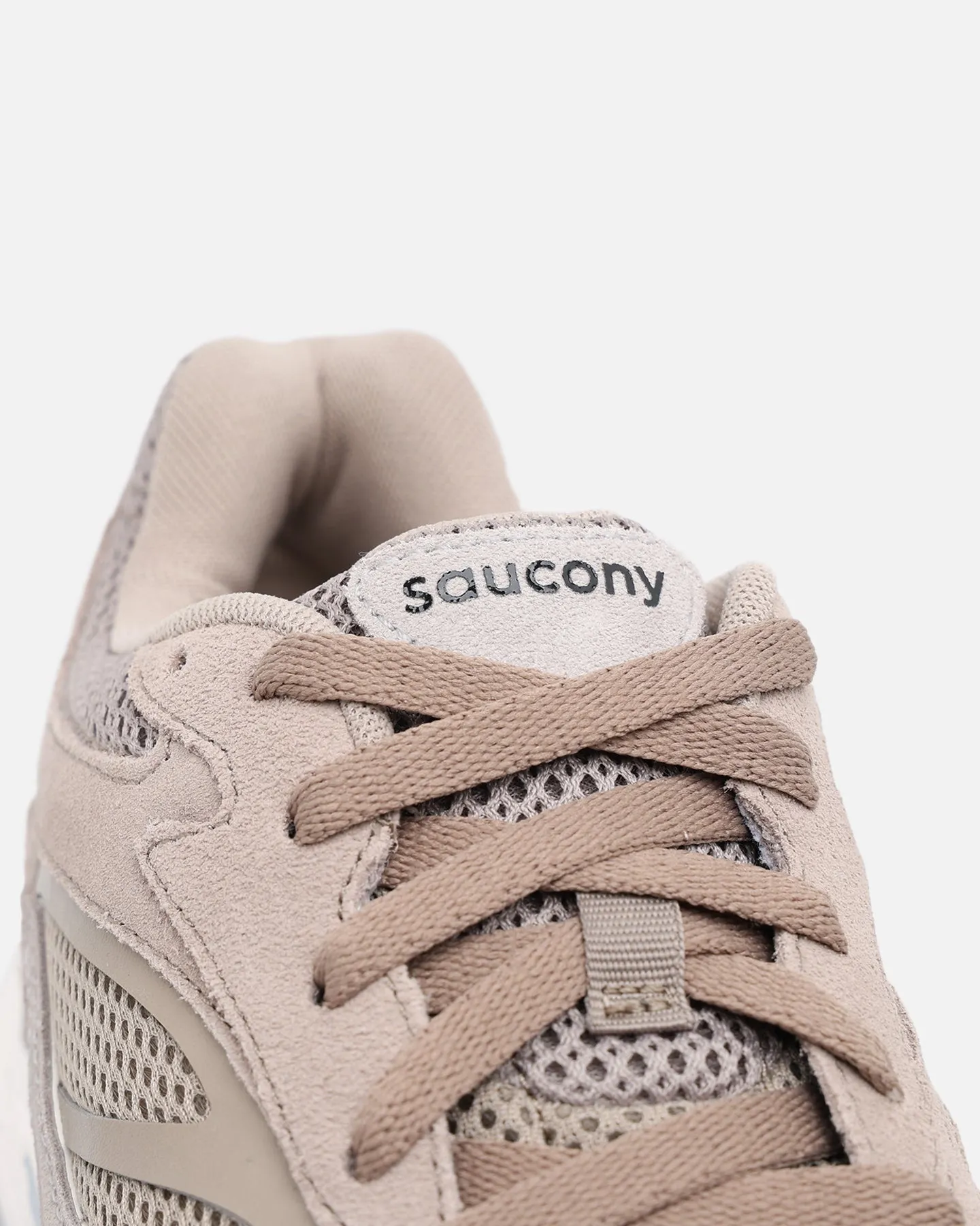 Saucony ProGrid Omni 9 Beige