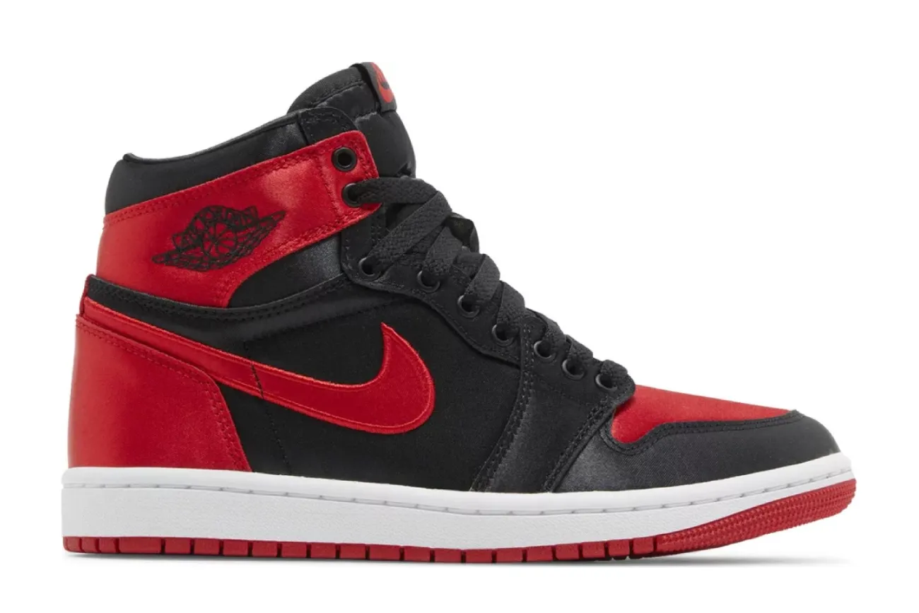 Wmns Air Jordan 1 Retro High OG 'Satin Bred' 2023